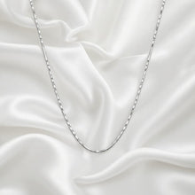 Radiant gleam chain in silver