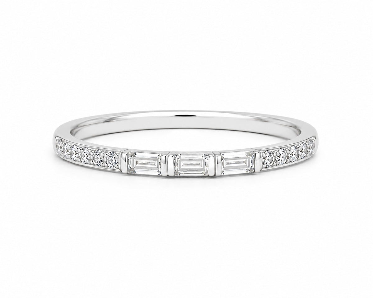 Eterna Luxe Women`s Ring in Silver