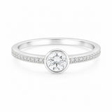 Centre stoned Women`s ring in Silver