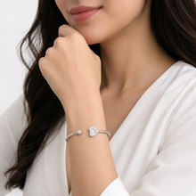 Heart Bracelet with open end in Silver