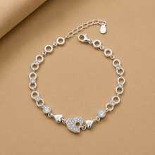 Eterna Sleek Bracelet in Silver