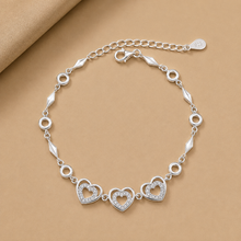 Heart-Link Bracelet in Silver