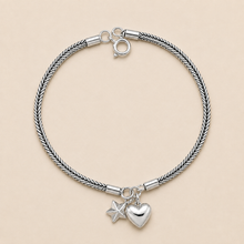Heart charm women`s anklet in silver