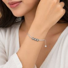 Eira Infinity Bracelet in silver
