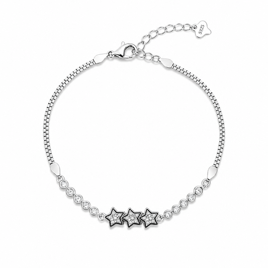 Eira Infinity Bracelet in silver