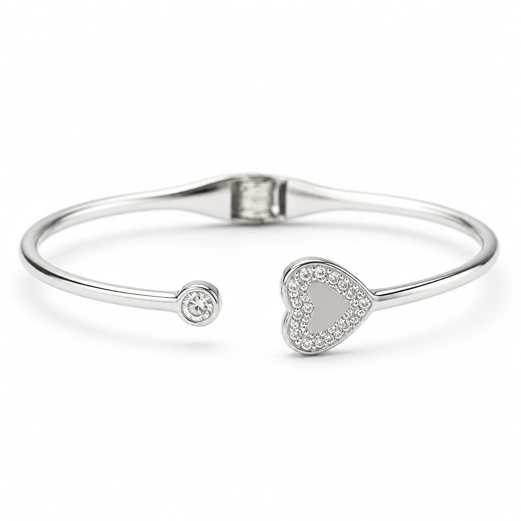 Heart Bracelet with open end in Silver