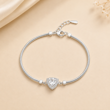 Little heart shaped Women`s Bracelet in silver