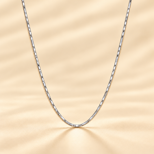 Radiant gleam chain in silver