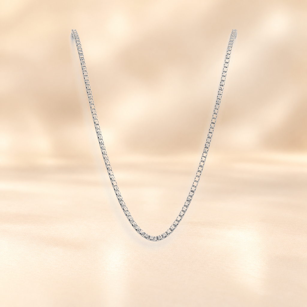 Lustre Line Chain in silver
