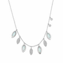 Pearl Leaf Patterned pendant in silver