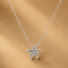 Star Patterned Pendant in silver