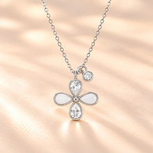 Flower shaped Women`s Pendant in silver