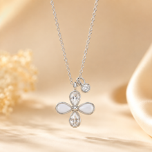 Flower shaped Women`s Pendant in silver