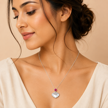 Shell shaped Pendant in silver