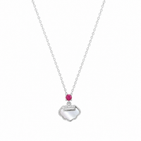 Shell shaped Pendant in silver