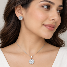 Lucent Core Pendant with earrings in silver