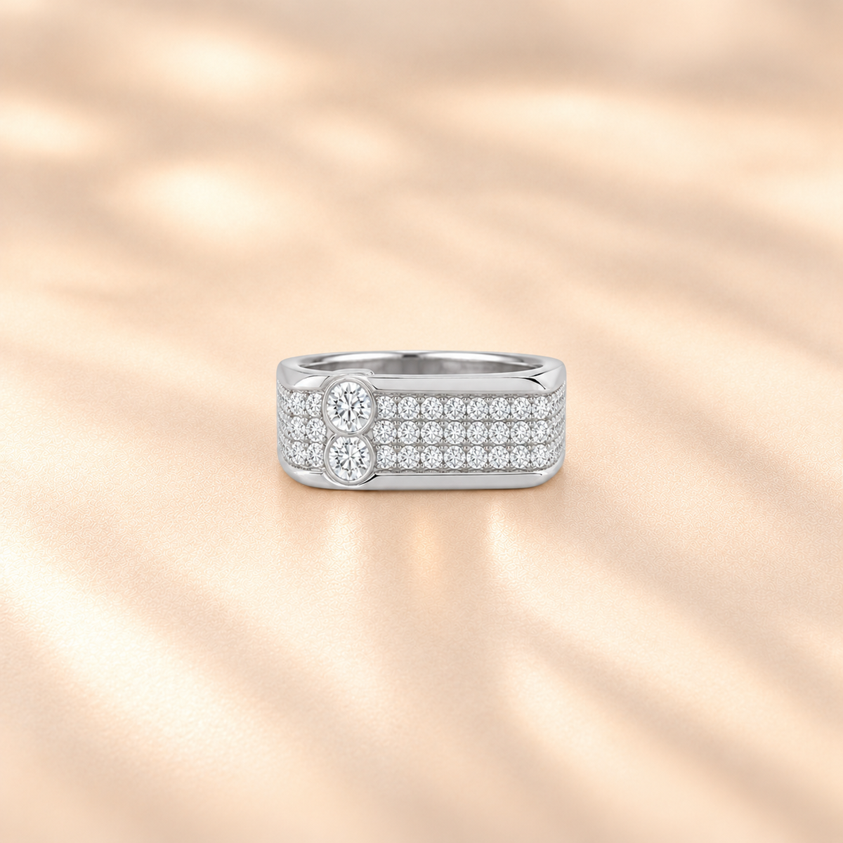 Majestic Crest Men’s Ring in Silver