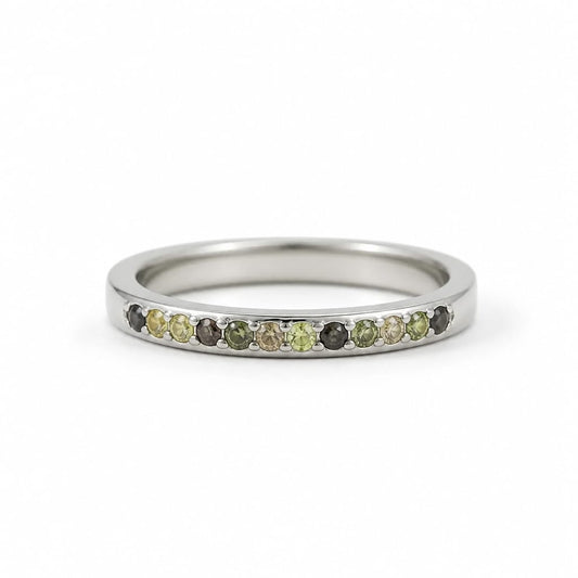 Bold gemstone contrast ring in Silver
