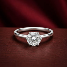 Round-cut Women`s Ring in Silver