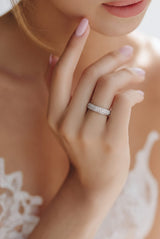 Simple Diamond band in silver
