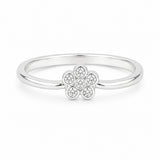 Petal patterned ring in Silver