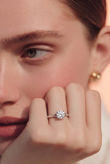Crystal Rise ring in silver