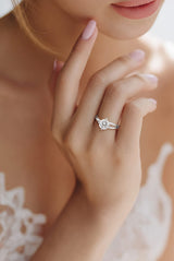 Crystal Beam ring in Silver