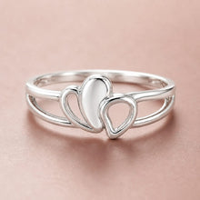 Heart Gleam ring in silver