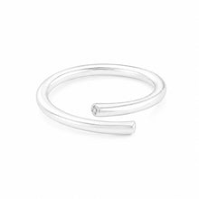 Open Crest ring in Silver