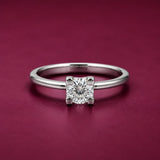 Crystal Crest Women`s ring in Silver