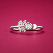 Silver Leaf pattern Women`s Ring