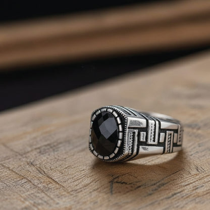Gravion Ring – Sterling Silver Elegance