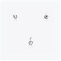 Lucent Core Pendant – Sterling Silver with Subtle Glow