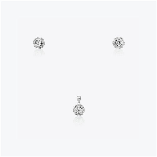 Lucent Core Pendant – Sterling Silver with Subtle Glow