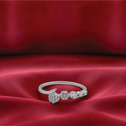 Blooming Brilliance Ring – Sterling Silver with Floral Elegance