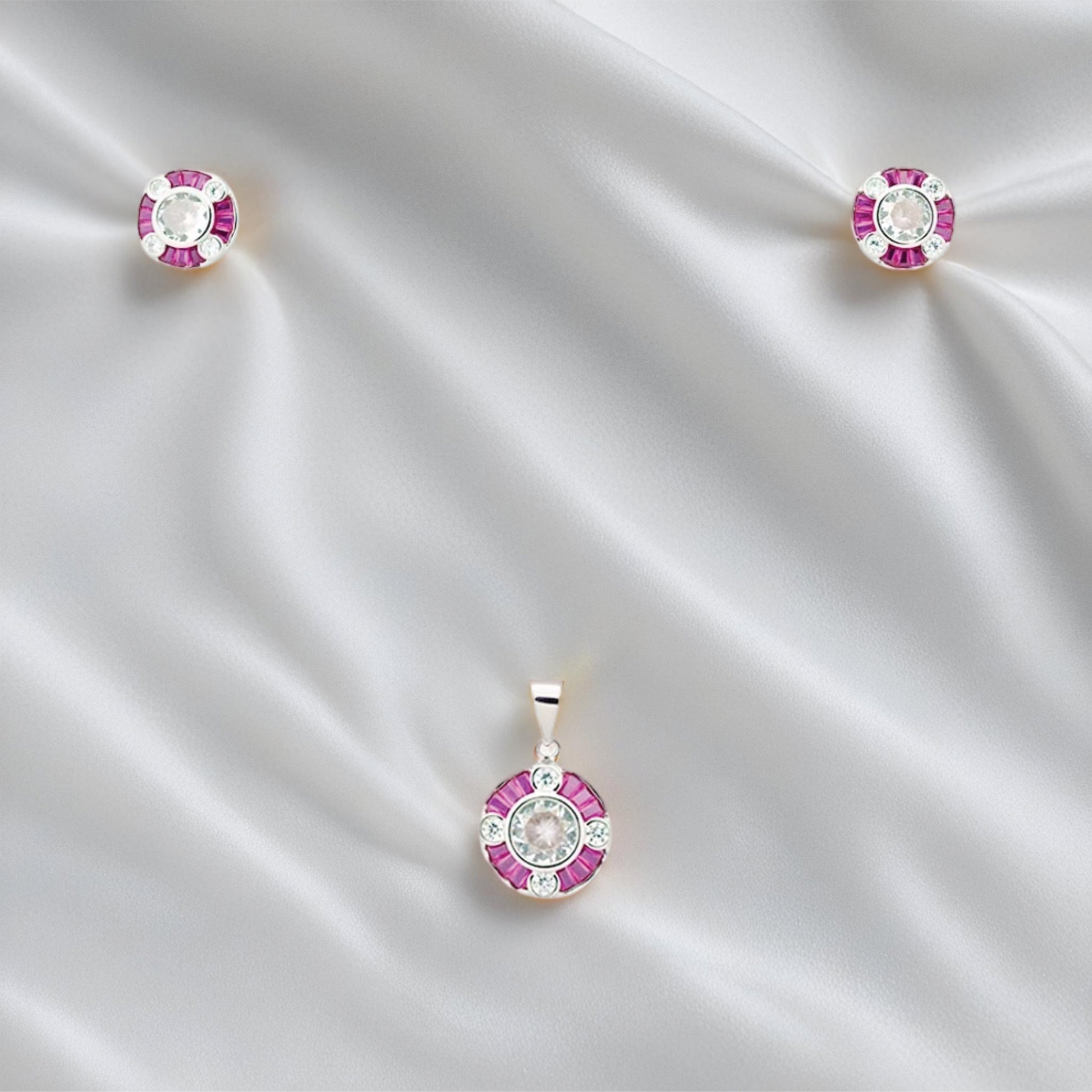 Pinklight Pendant – Sterling Silver with Warm Elegance