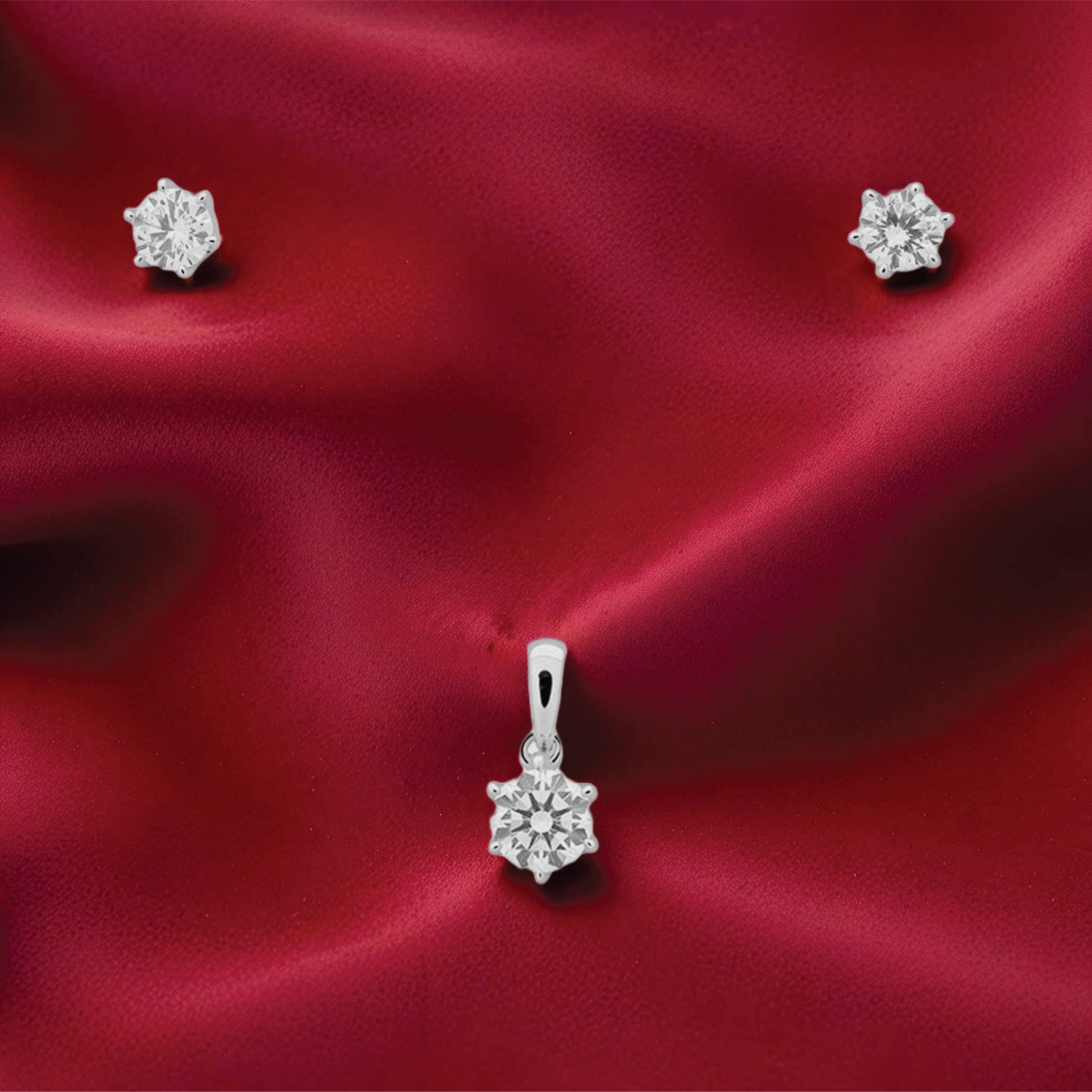 Eira Marquise Pendant – Sterling Silver with Subtle Glow