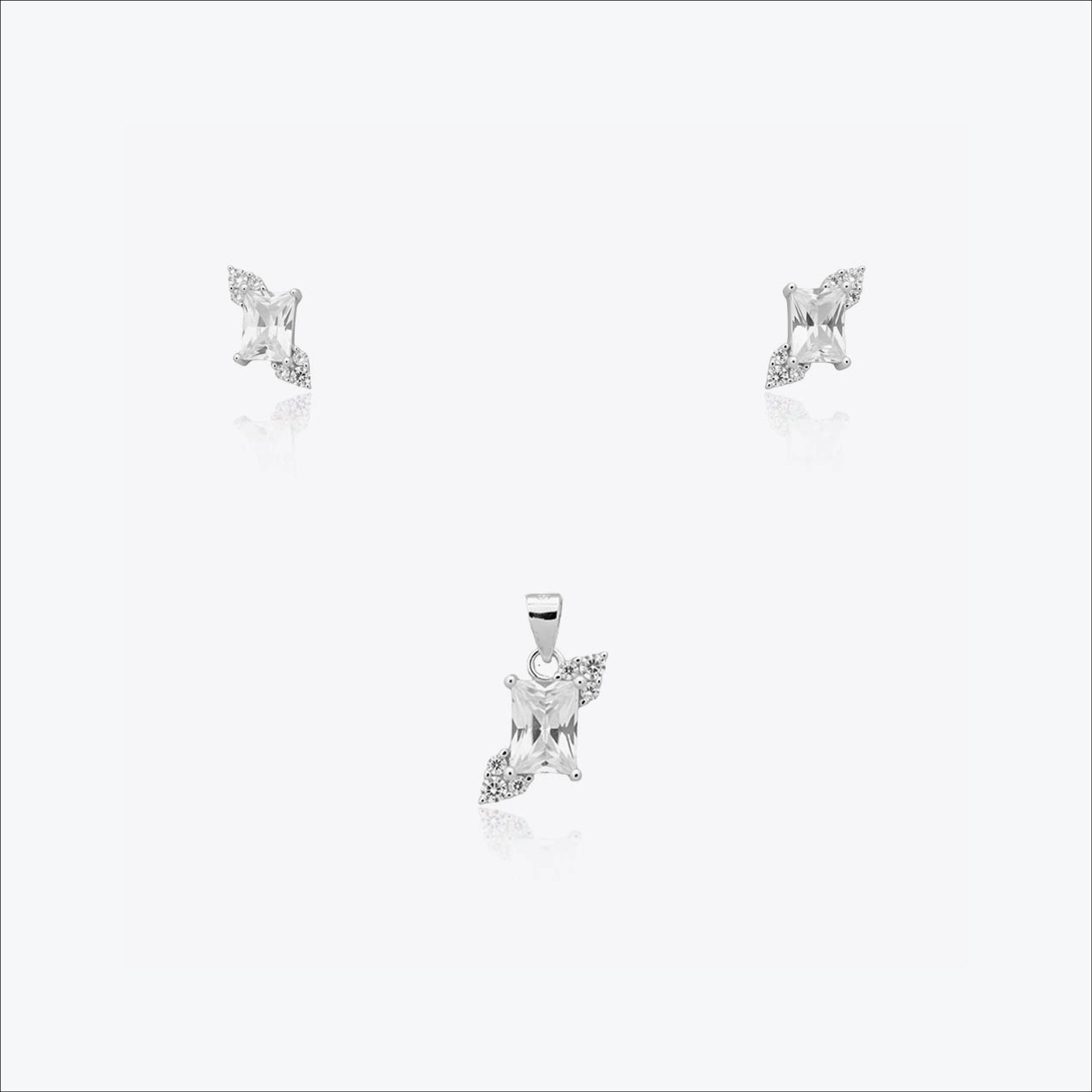 Eira Arc Pendant – Sterling Silver in Elegant Motion