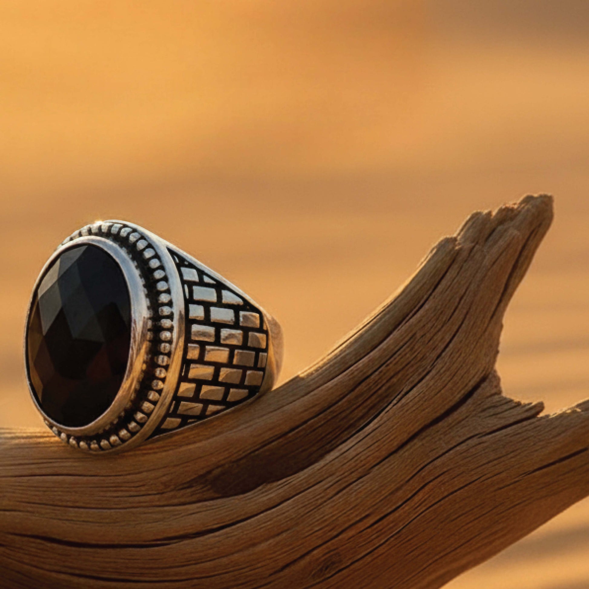 Onyxmark Ring – Sterling Silver Elegance