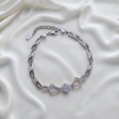 Florana Bloom Bracelet – Sterling Silver with Graceful Sparkle