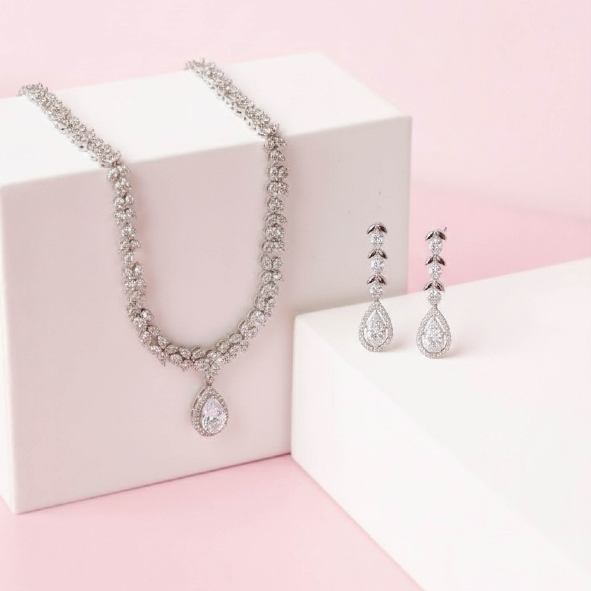 Sylvara Necklace – Sterling Silver in Nature’s Flow