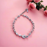 Eterna Sleek Bracelet in Silver