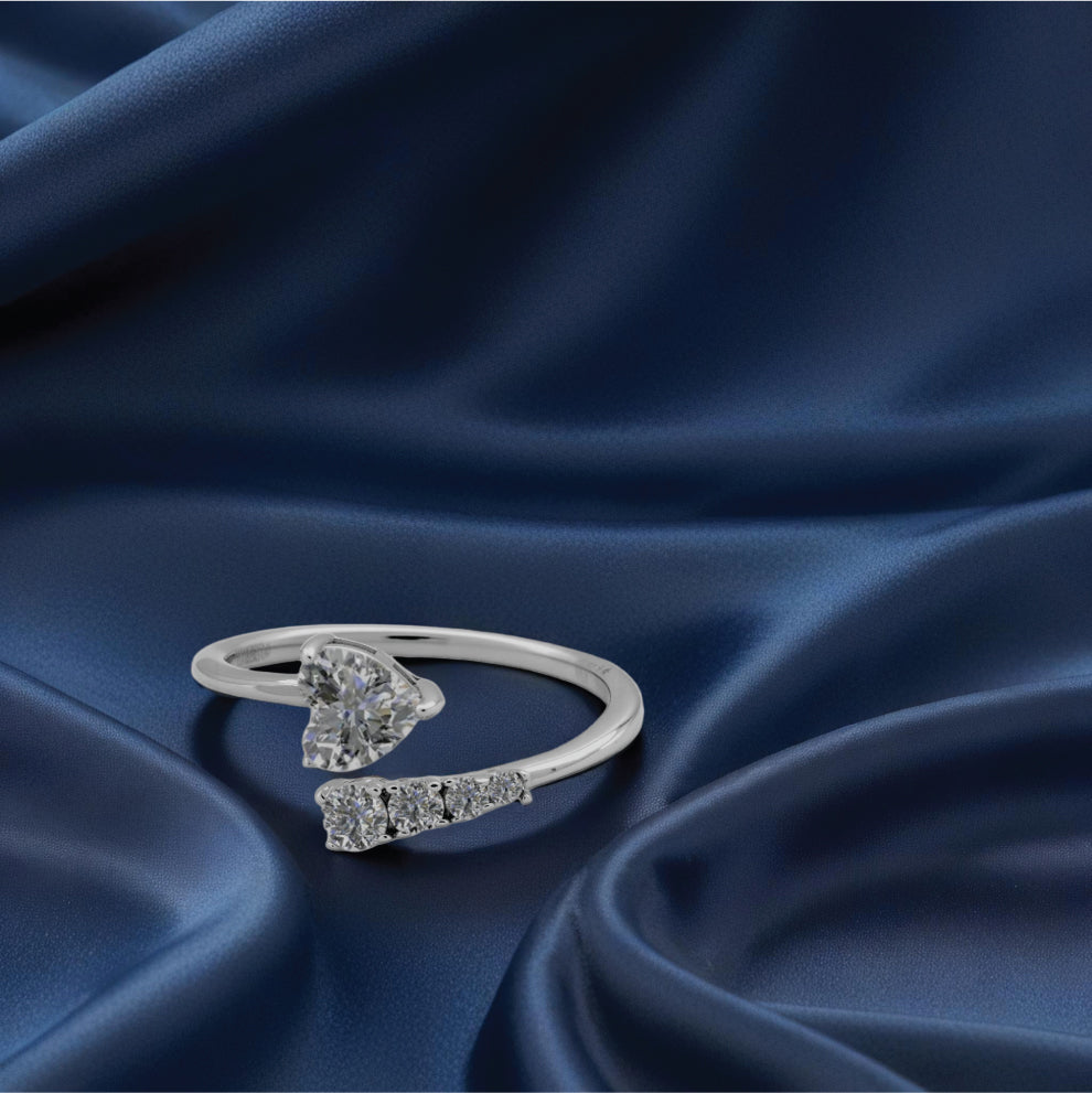 Heart Radiance Ring – Sterling Silver with Graceful Sparkle