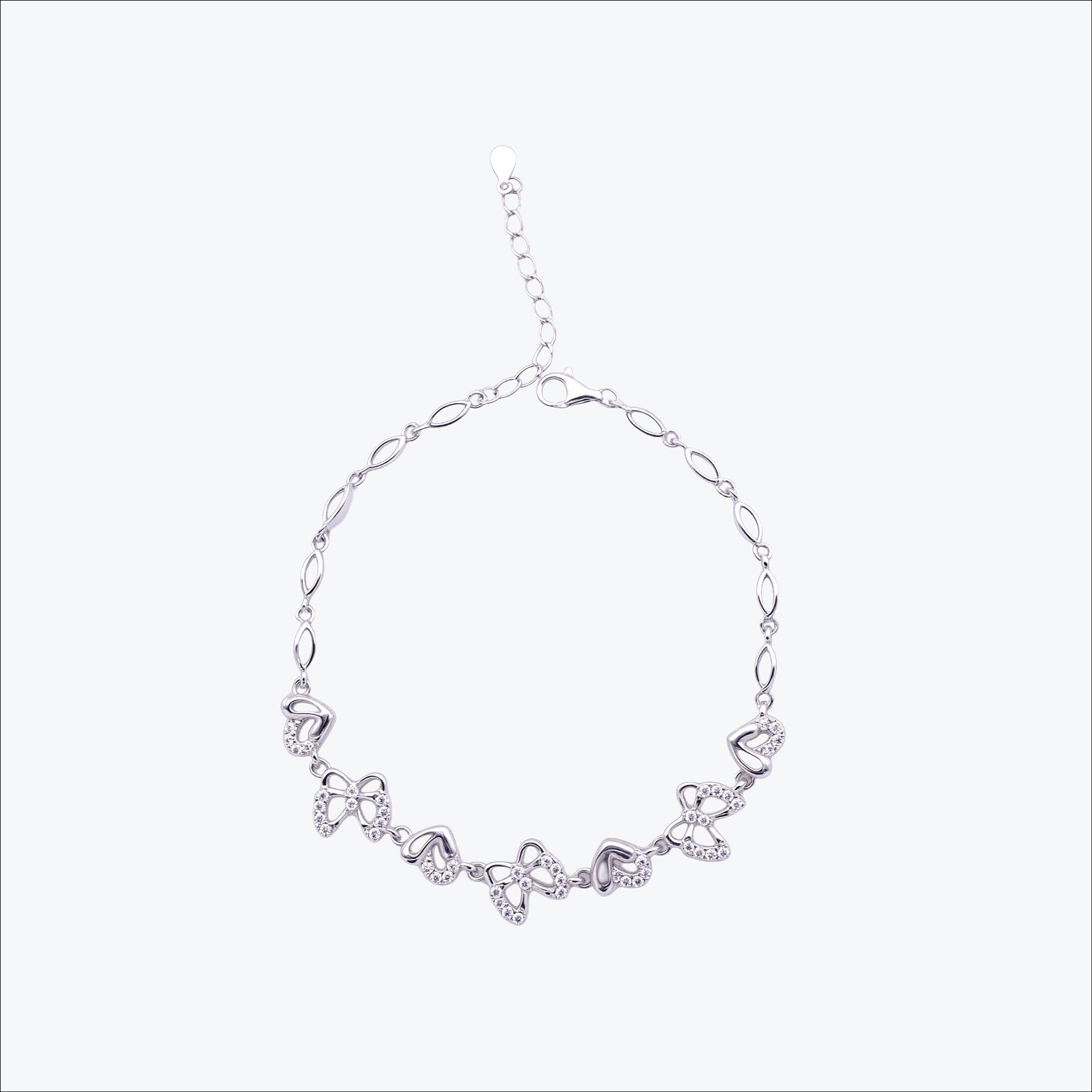 Amora Link Bracelet – Sterling Silver in Romantic Grace