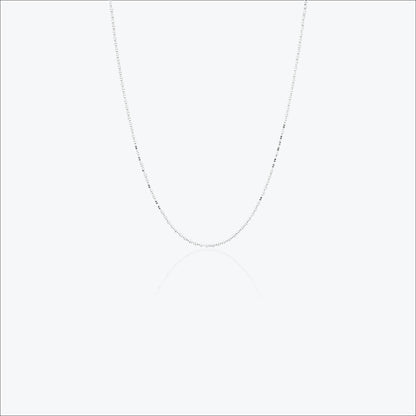 Finelink Chain – Sterling Silver in Subtle Motion
