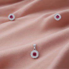 Aira Pendant – Sterling Silver in Teardrop Bloom