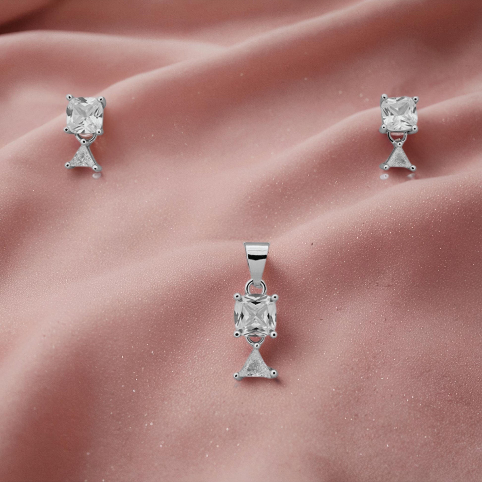 Nova Tier Pendant – Sterling Silver with Angular Spark