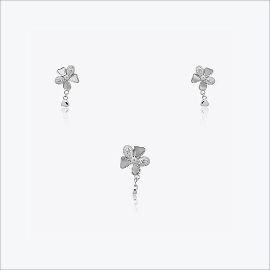 Flora Quatre Pendant – Sterling Silver with Subtle Grace