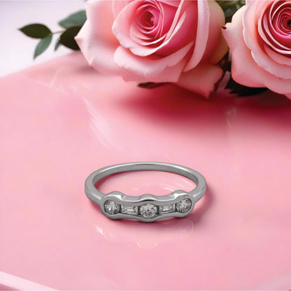 Timeless grace ring - sterling silver