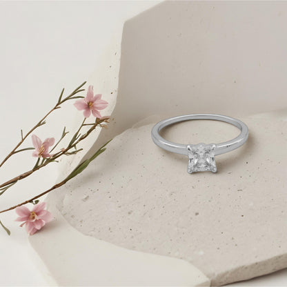 Regal Square Ring – Sterling Silver with Timeless Sophistication